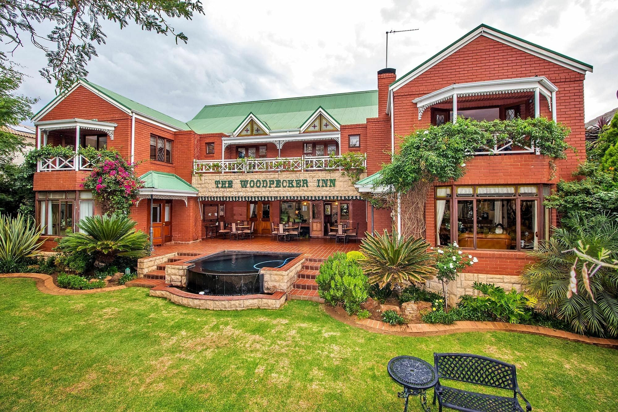 The Woodpecker Inn Pretoria-Noord Exteriör bild